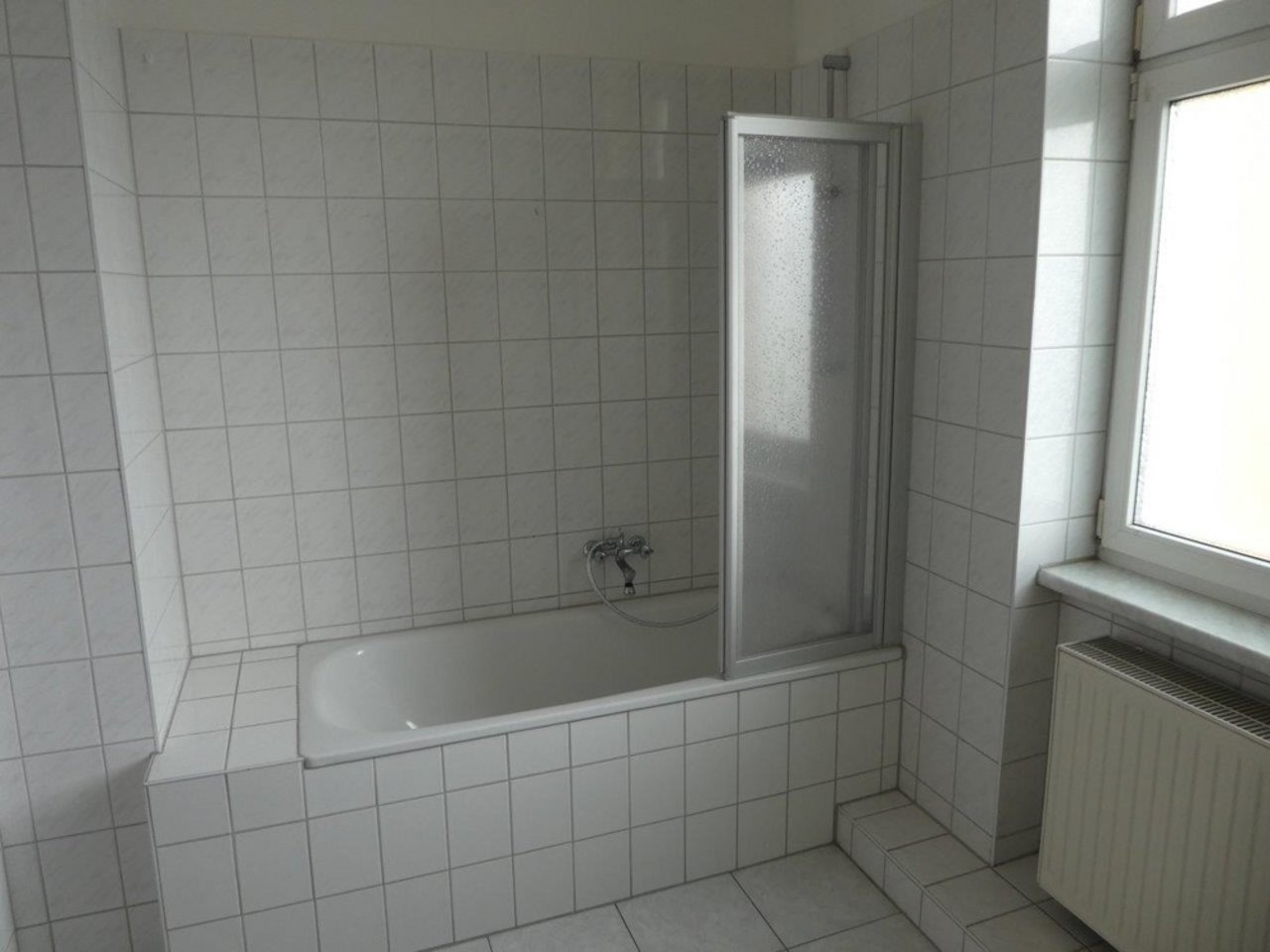 Freundliche, bezugsfertige 2-Zimmerwohnung in Arnstadt-Bad