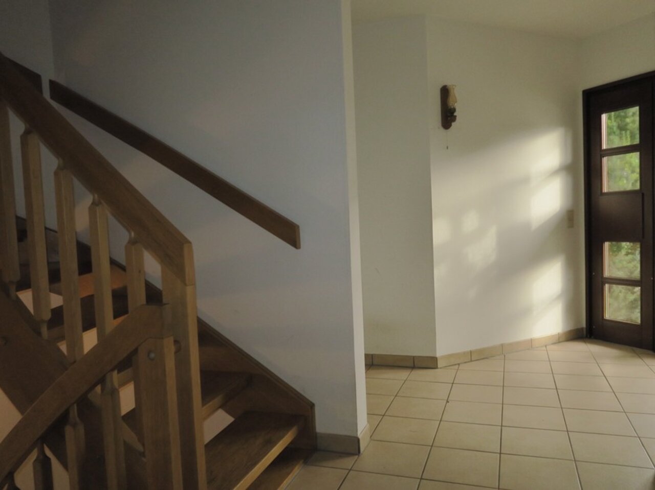 Freistehendes Einfamilienhaus in Markvippach-Treppenhaus