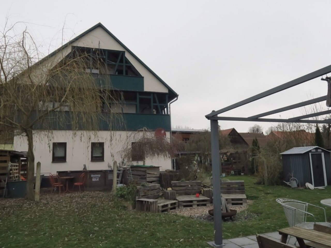 Individuelles, gepflegtes Wohnhaus in Arnstadt - OT Wipfra-Hausansicht Gartenseite