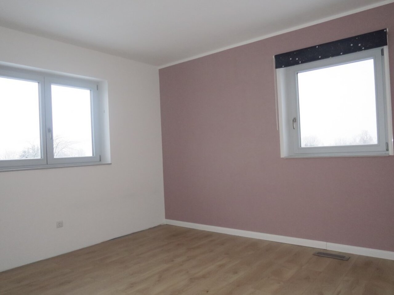 Modernes, familienfreundliches Einfamilienhaus am westlichen Stadtrand von Arnstadt-Zimmer im OG