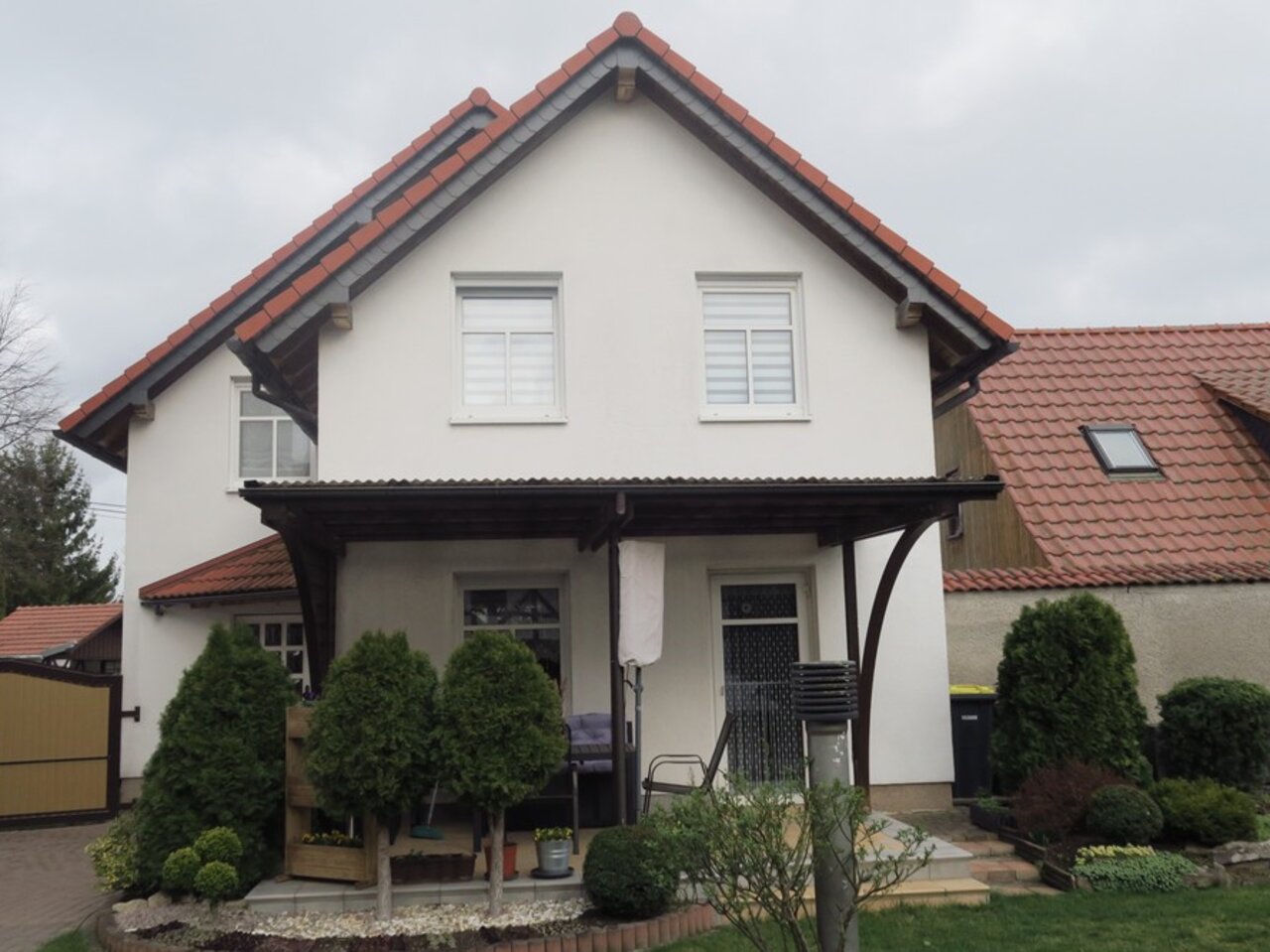 Individuelles Einfamilienhaus in Witzleben-Hausansicht - Gartenseite