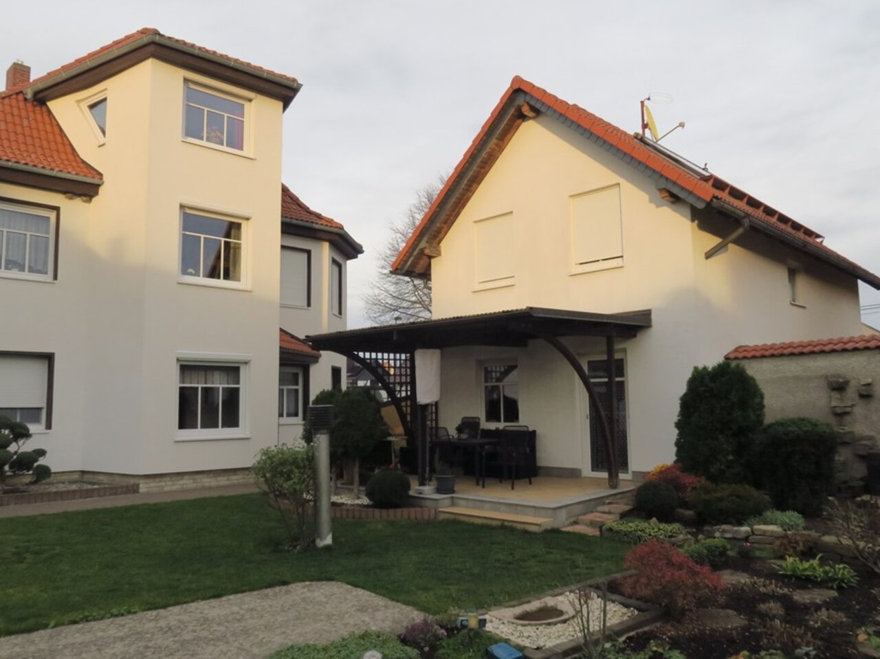 Individuelles Einfamilienhaus in Witzleben-EFH mit Nachbarhaus