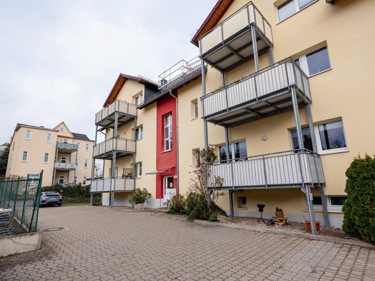 Einladende 3-Zimmerwohnung in beliebter Wohnlage von Gotha-Hausansicht