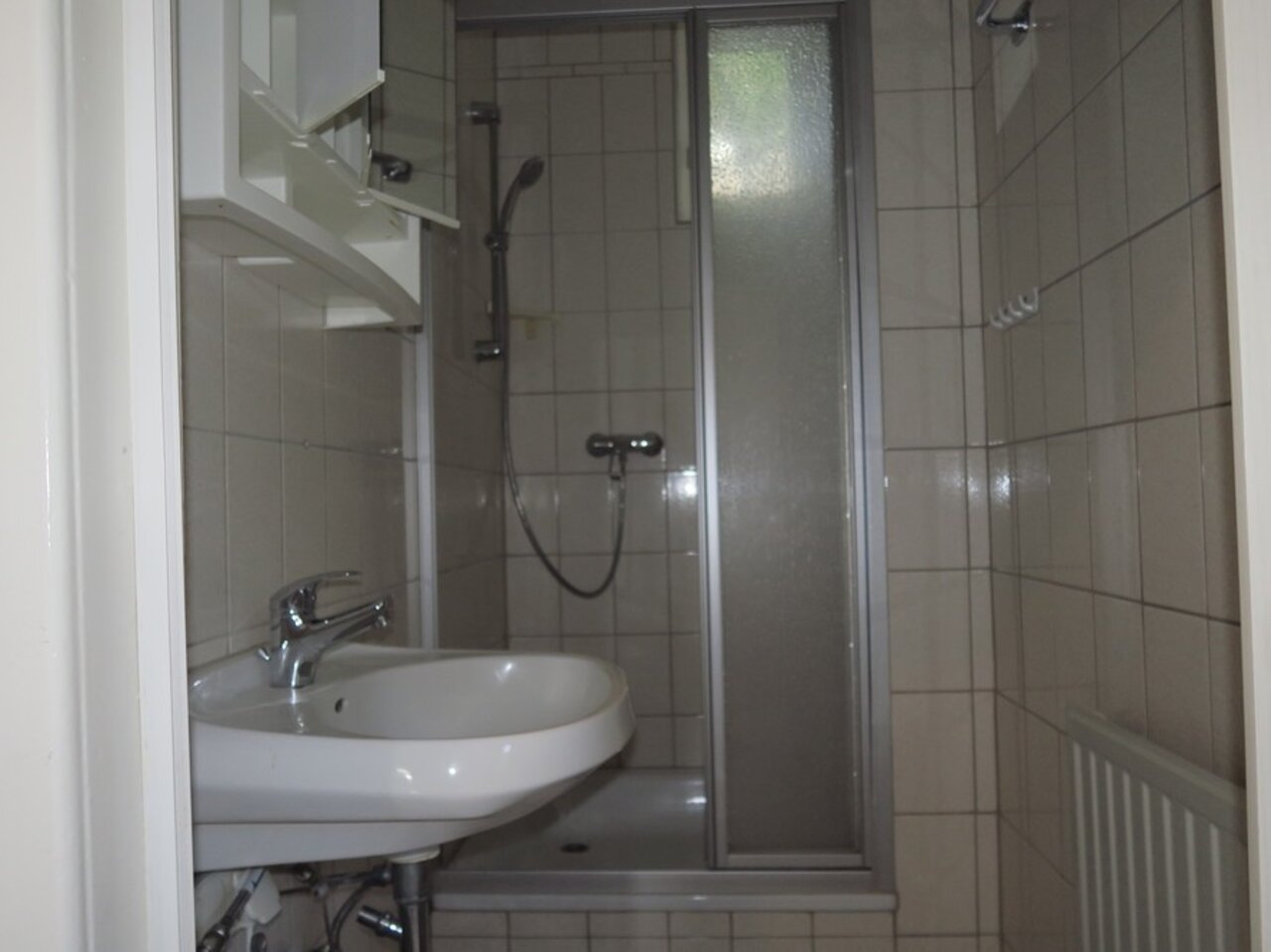 Sanierungsbedürftiges Wohnhaus mit Gestaltungspotential in Frankenhain-Duschbad im EG