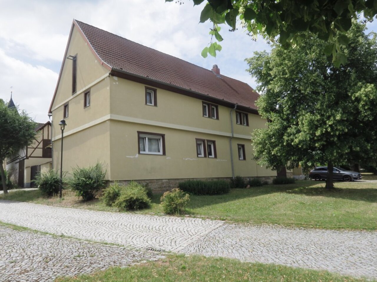 Interessanter Vierseitenhof mit Gestaltungspotential in Rehestädt-Ansicht Anwesen