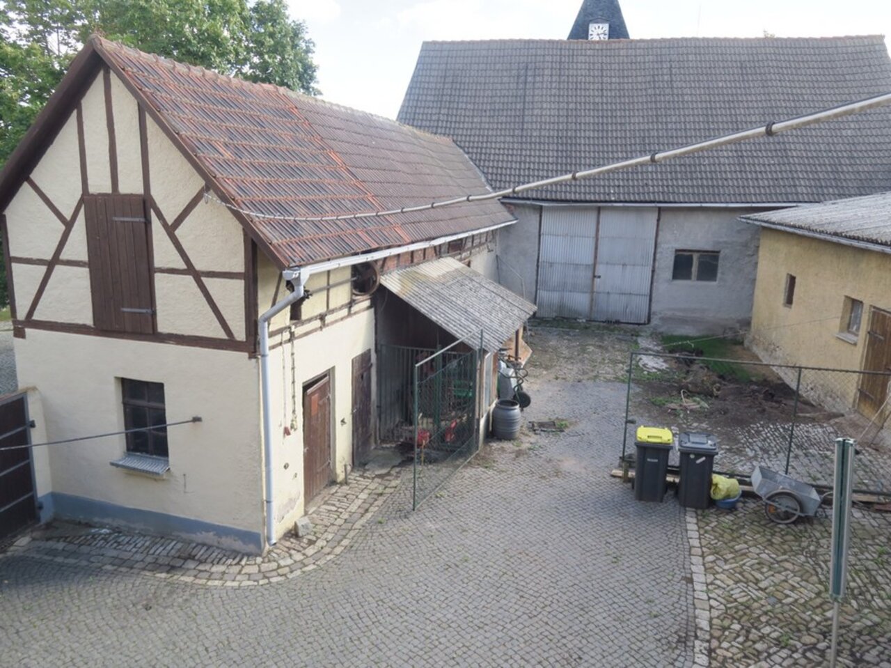 Interessanter Vierseitenhof mit Gestaltungspotential in Rehestädt-Nebengebäude