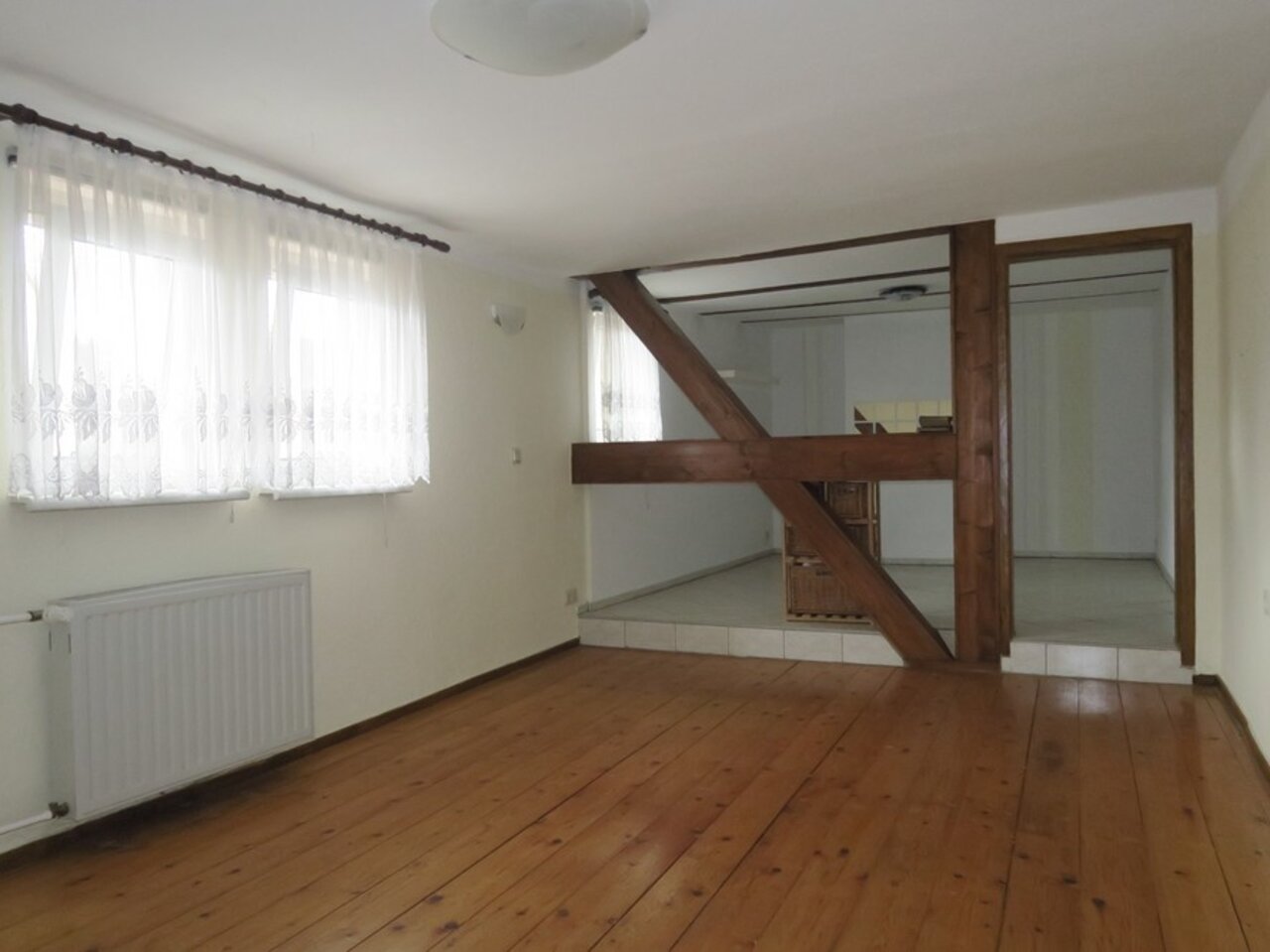 Interessanter Vierseitenhof mit Gestaltungspotential in Rehestädt-Zimmer im OG