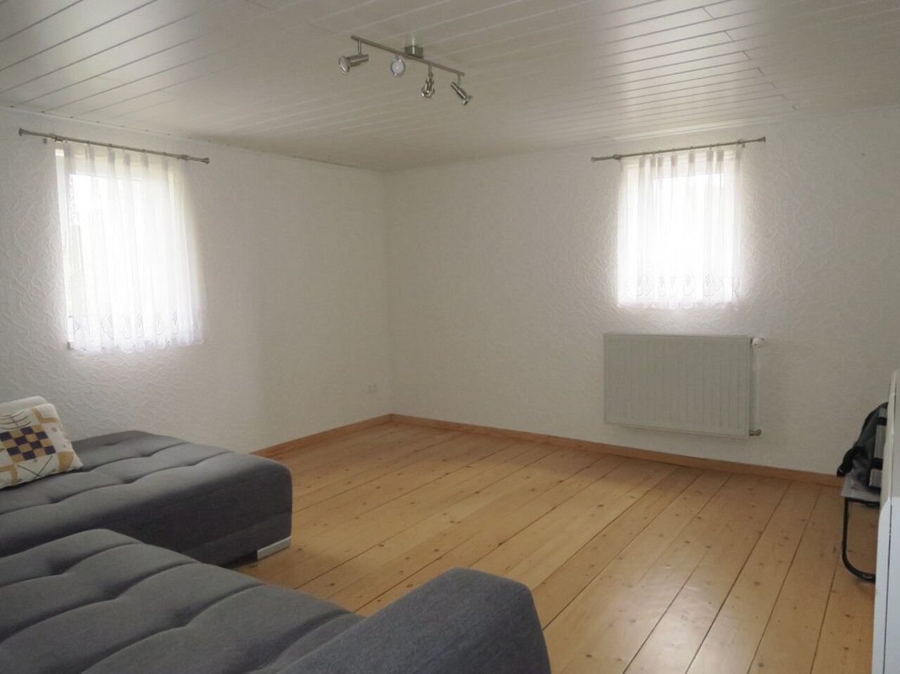 Interessanter Vierseitenhof mit Gestaltungspotential in Rehestädt-Zimmer im OG